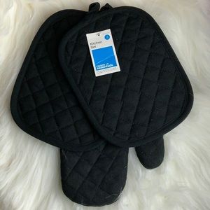 Kitchen set, 3 Solid pot holder and oven mittened